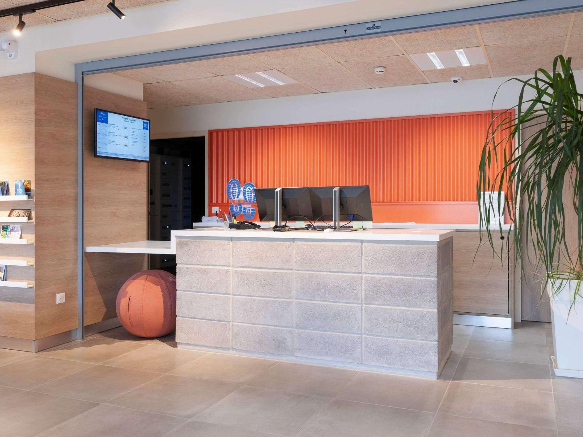 Ibis Budget Mont De Marsan 외부 사진